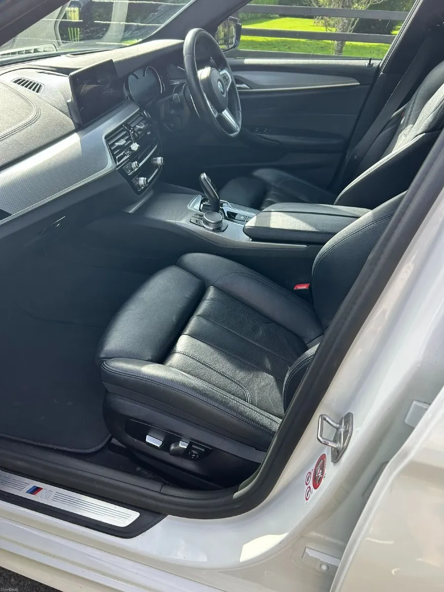 2018 BMW 520d M Sport Touring Auto - High Spec - Image 4