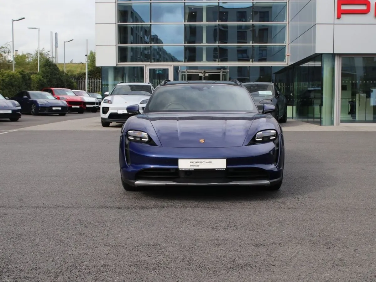 Porsche Taycan 4S Cross Turismo - Image 6