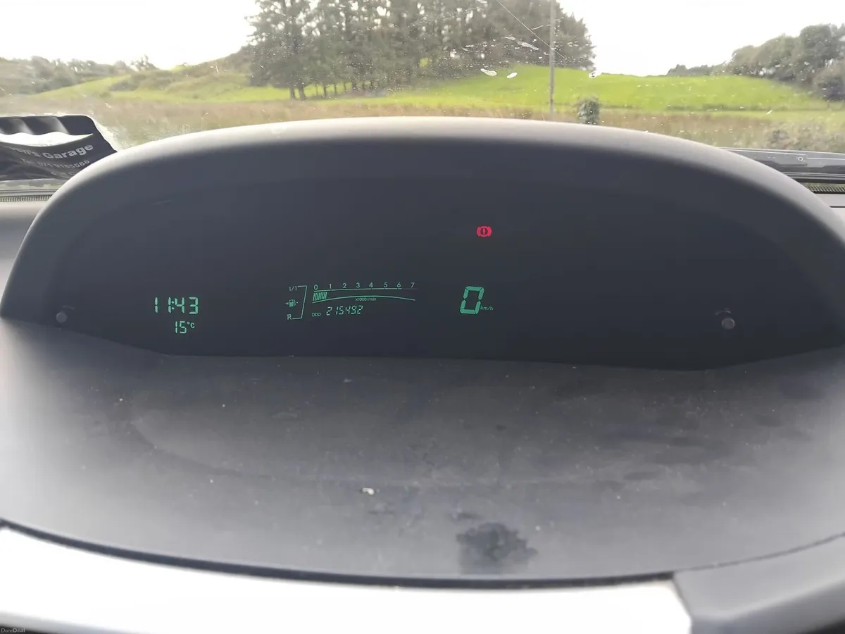 Toyota yaris 1.0 petrol - Image 2