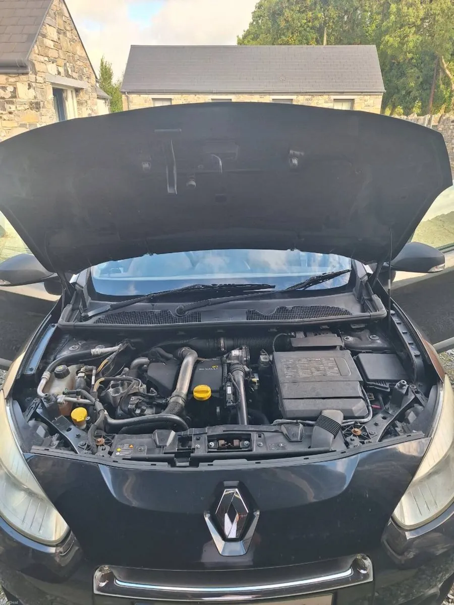 Renault Fluence 2011 - Image 3