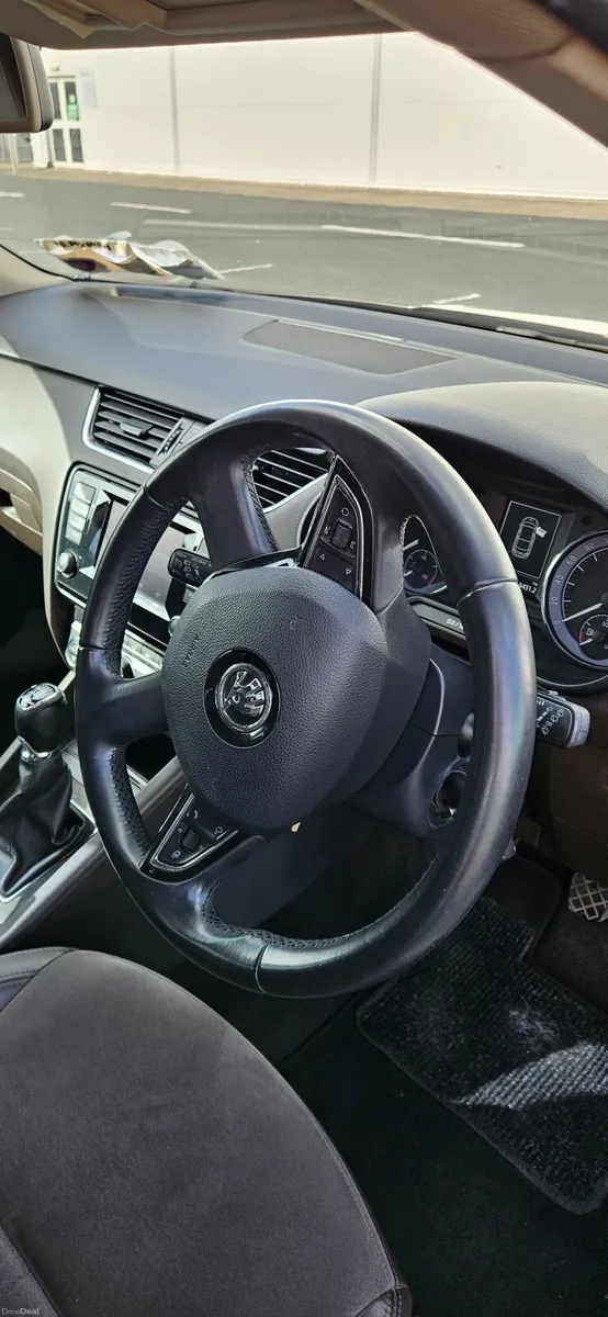 Skoda Octavia 2014 L&K - Image 3