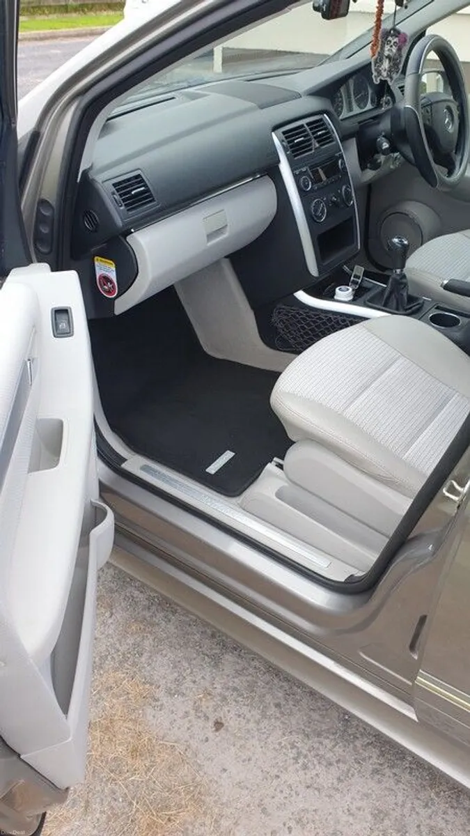 Mercedes B Class B150 NCT & Tax - Image 5