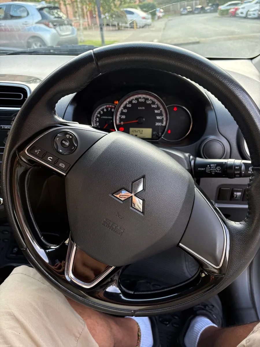 Mitsubishi Space Star 2021 - Image 6