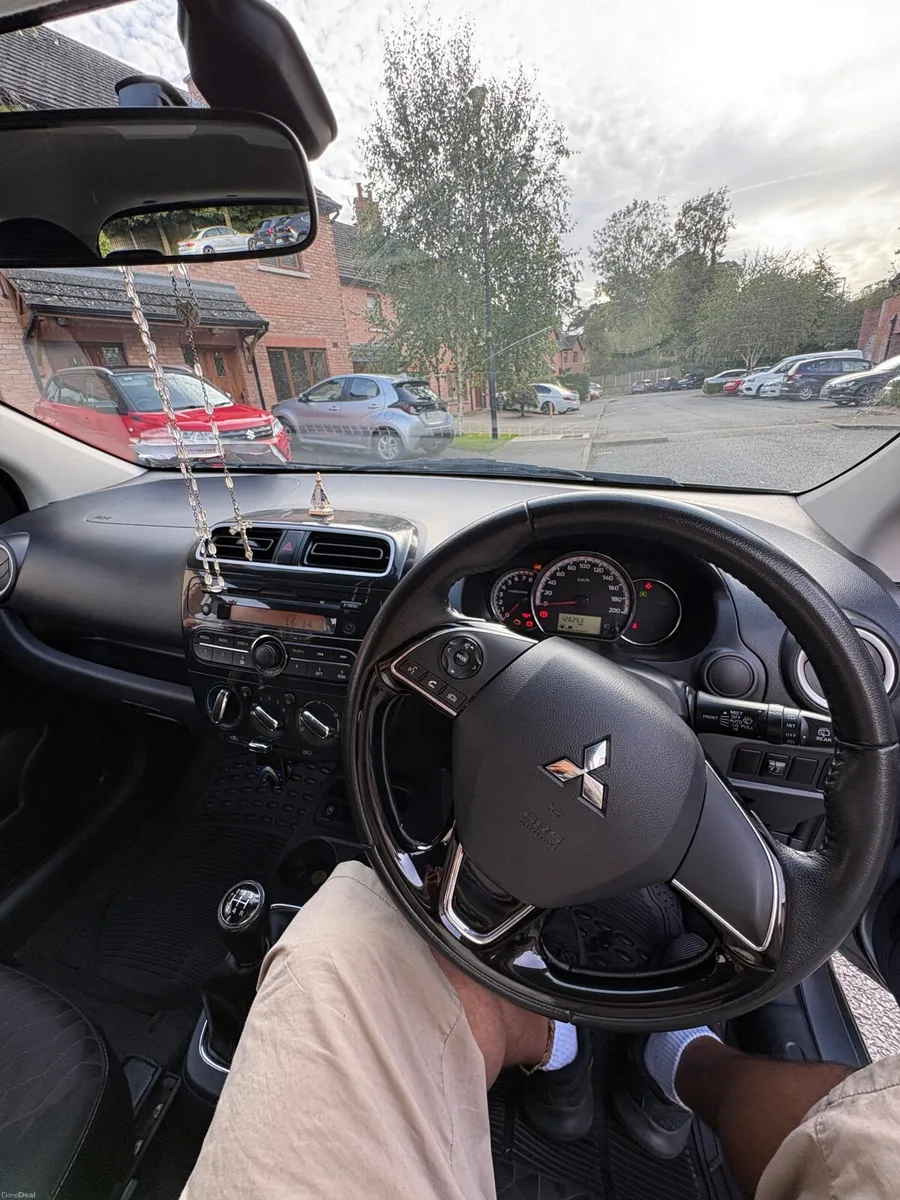 Mitsubishi Space Star 2021 - Image 2