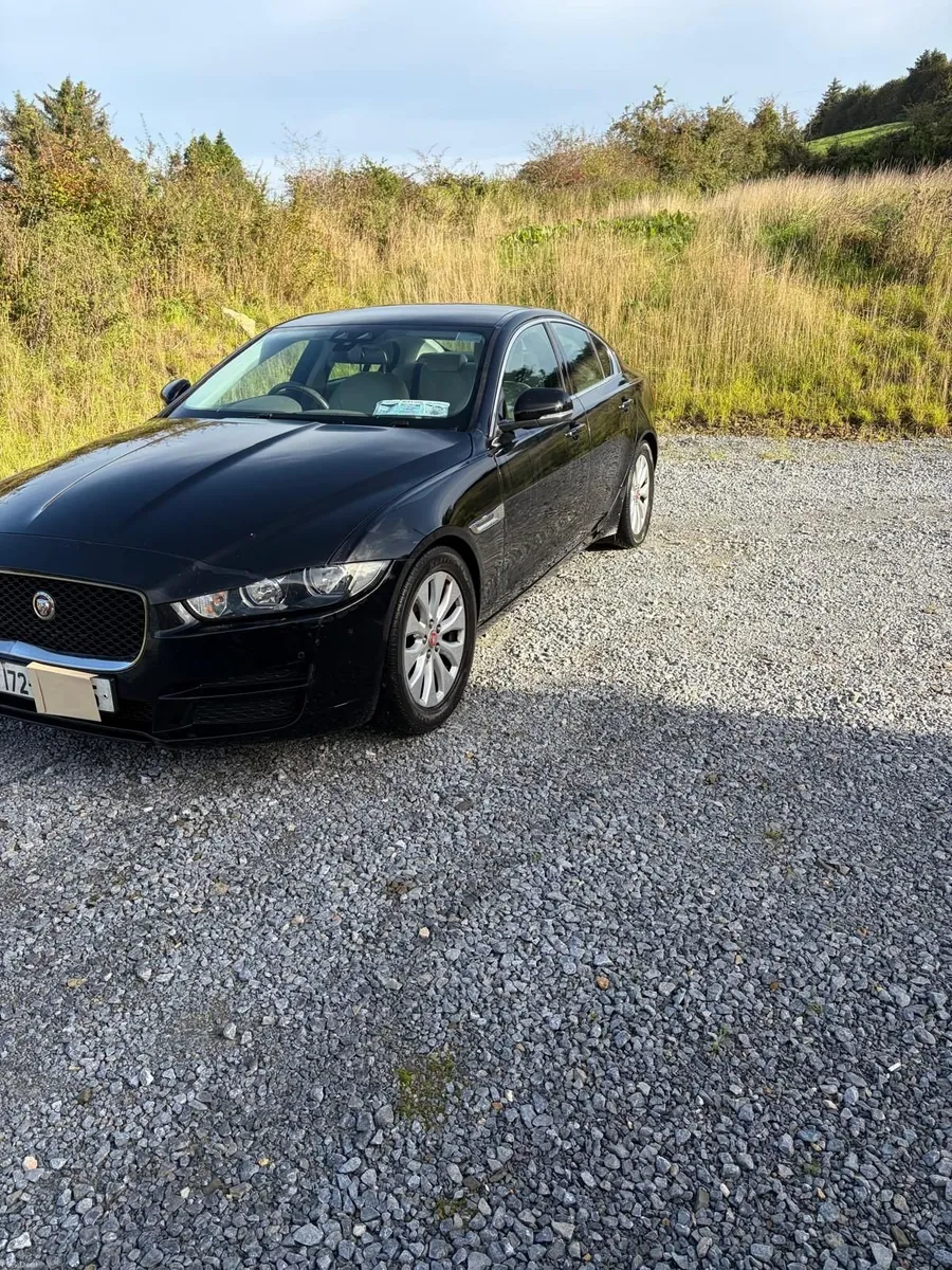 Jaguar XE 2017 - Image 2