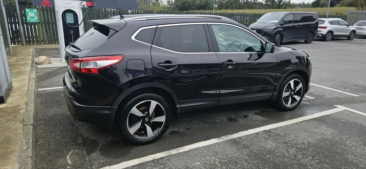 Nissan Qashqai 2017, 1.2 Petrol SV Pr - Image 6