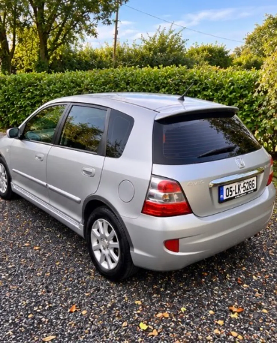 Honda Civic - Image 4