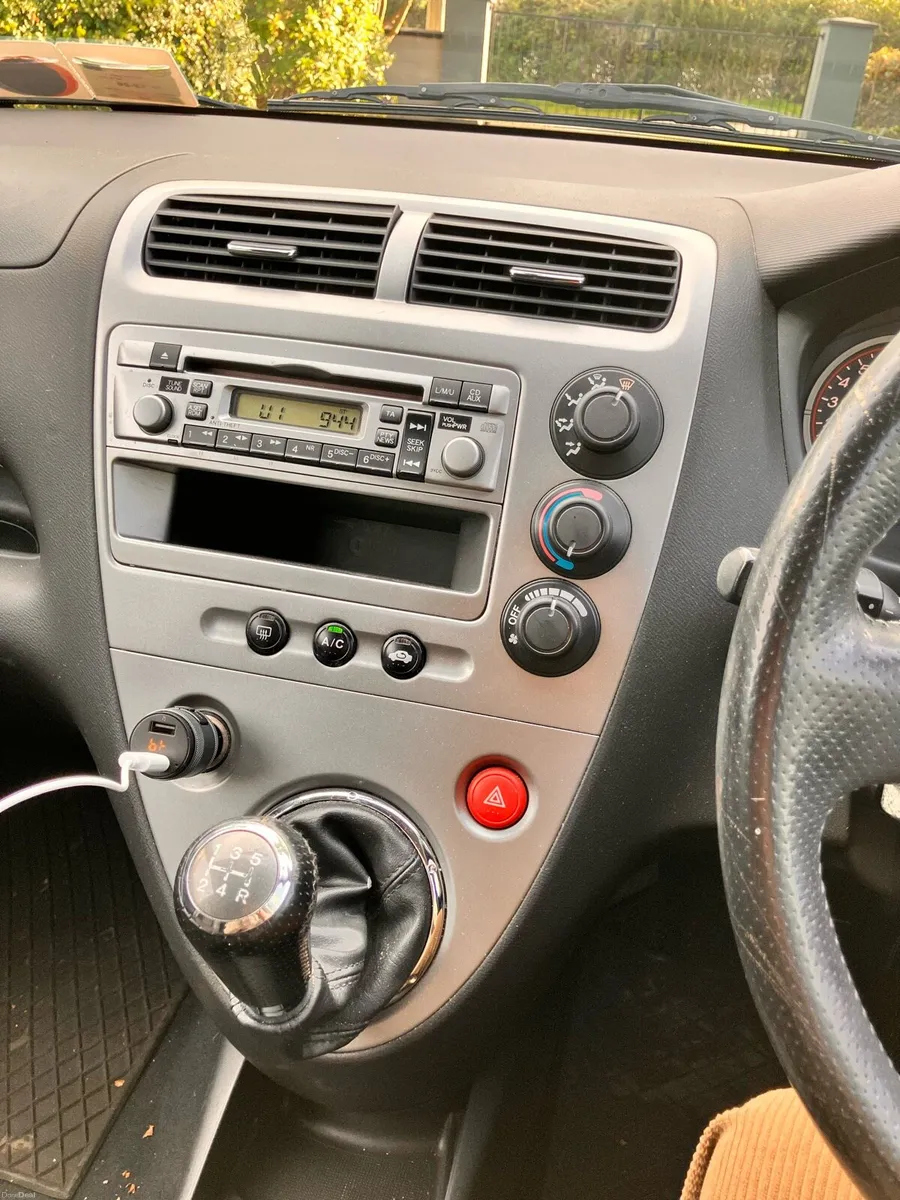Honda Civic - Image 6