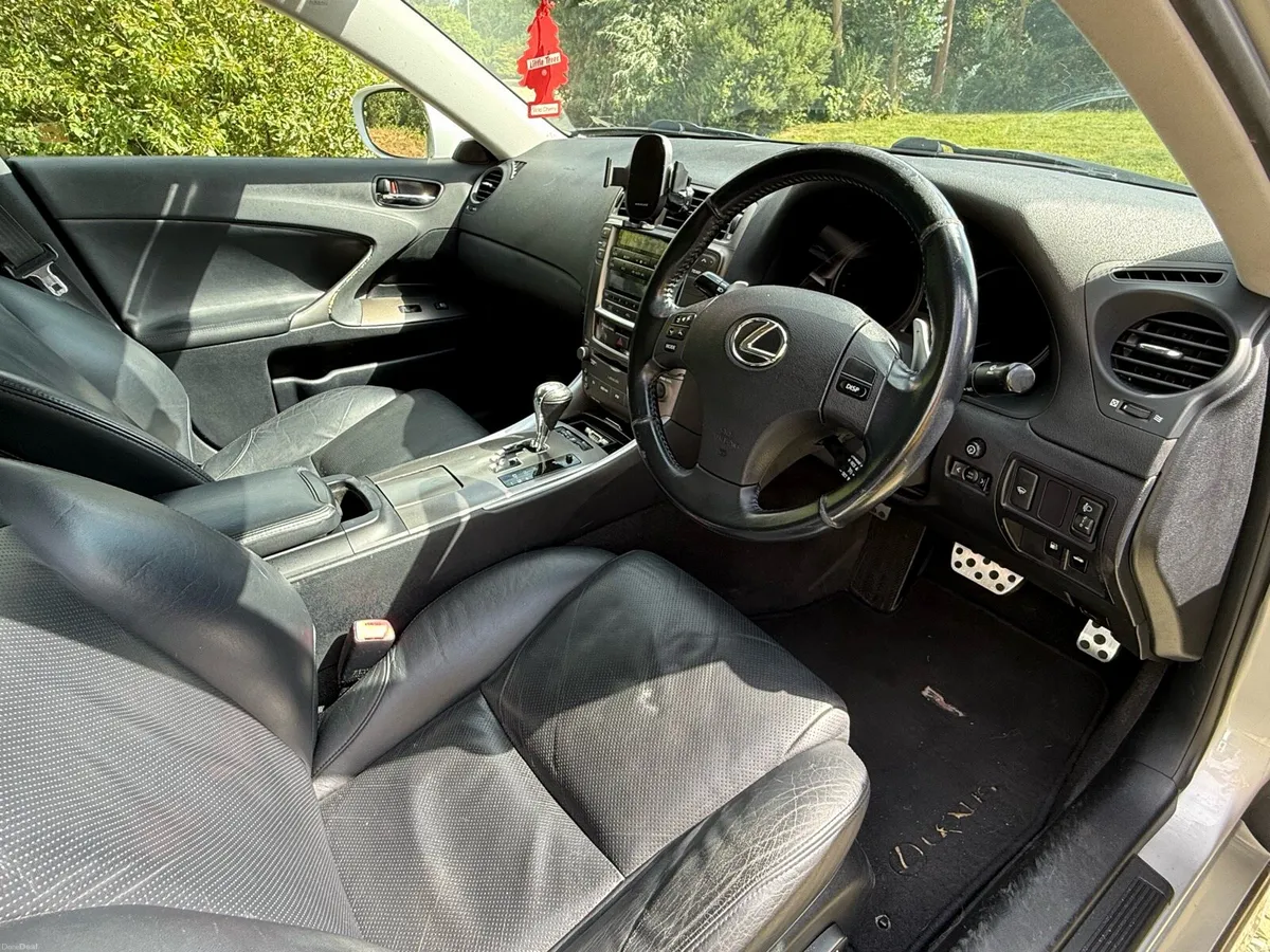 Lexus IS250 - Image 6