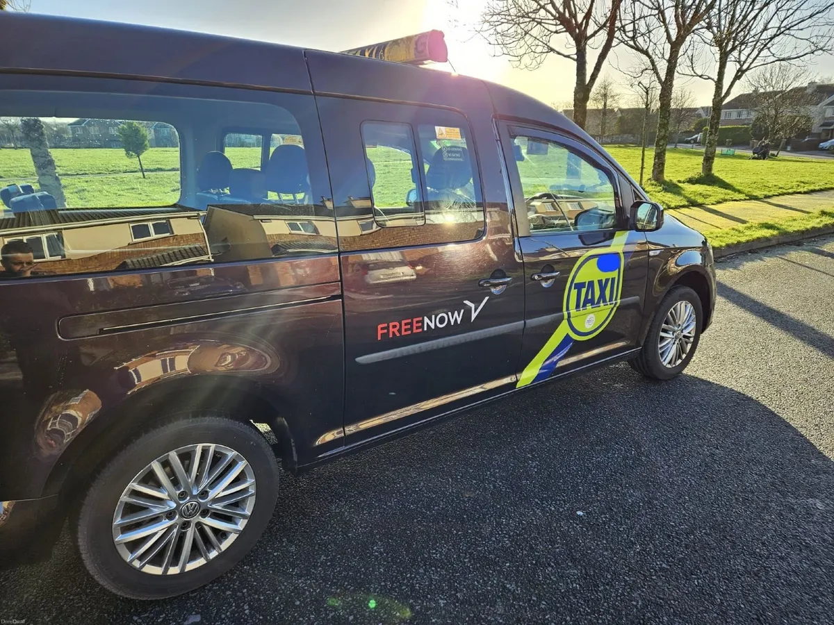 Taxi - Volkswagen Caddy Maxi Life 2016 - Image 5