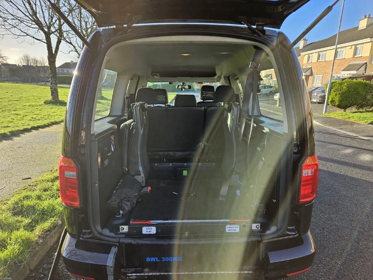 Taxi - Volkswagen Caddy Maxi Life 2016 - Image 3
