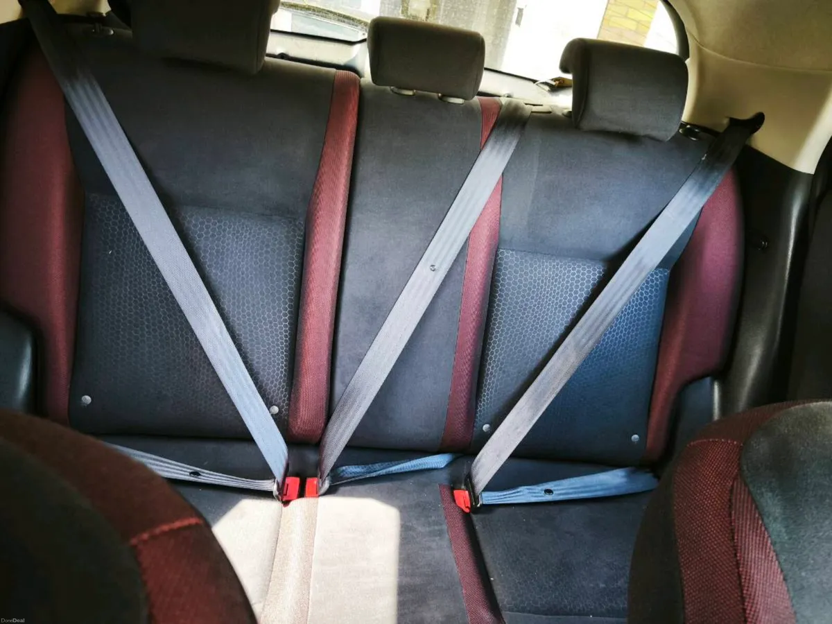 Car - Image 5