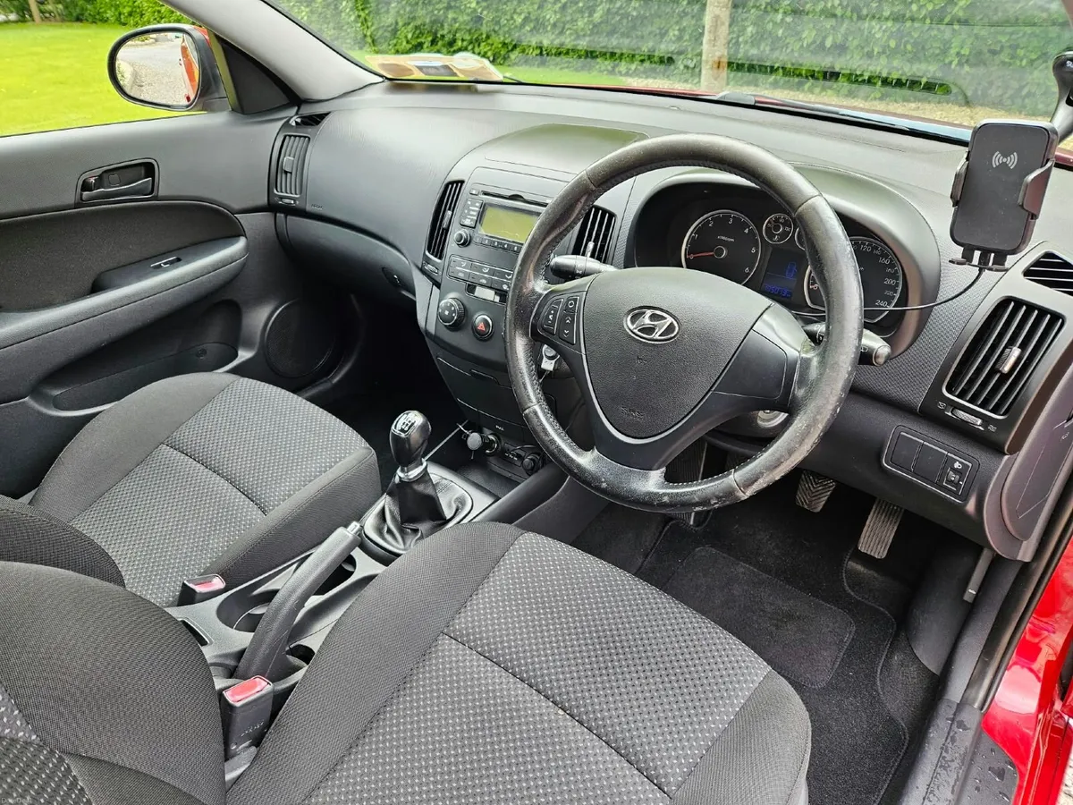 Hyundai i30 2011 - Image 4