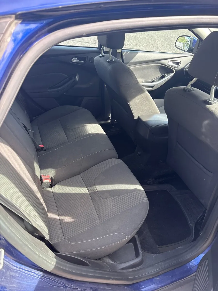 142 ford focus - Image 3