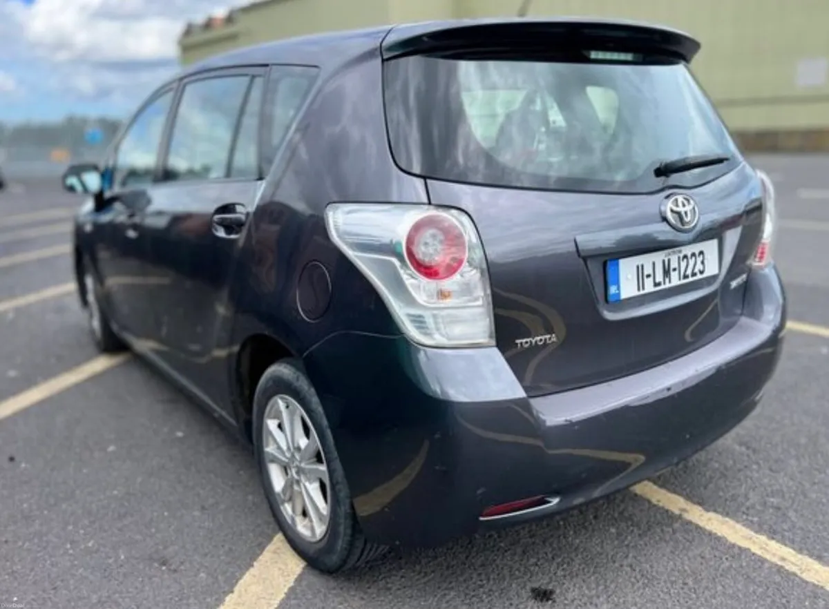 Toyota verso 7seater. 2.0 D4D - Image 5