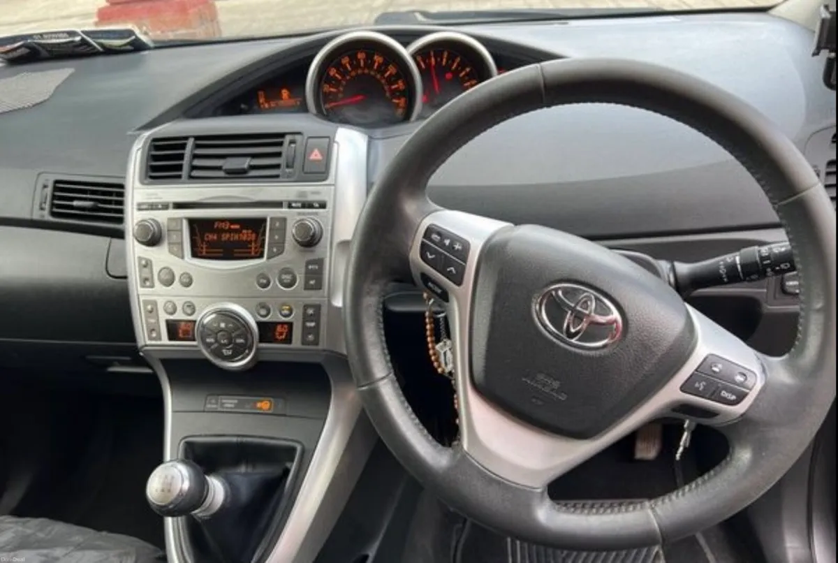 Toyota verso 7seater. 2.0 D4D - Image 6