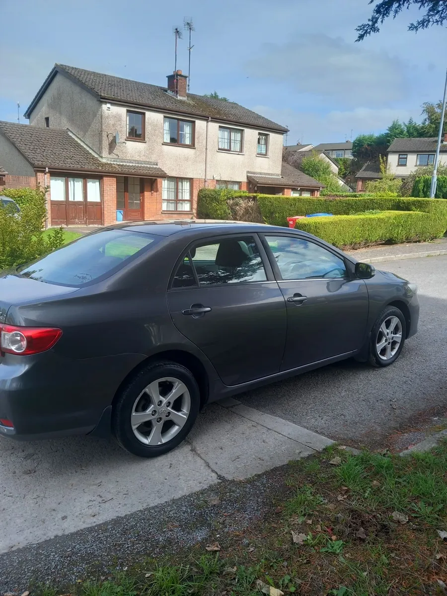 Toyota Corolla 2011 - Image 6