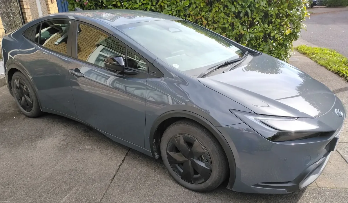 Toyota Prius 2024 - Image 4