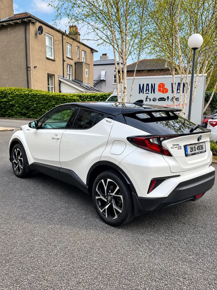 Toyota C-HR 2021 - Image 2