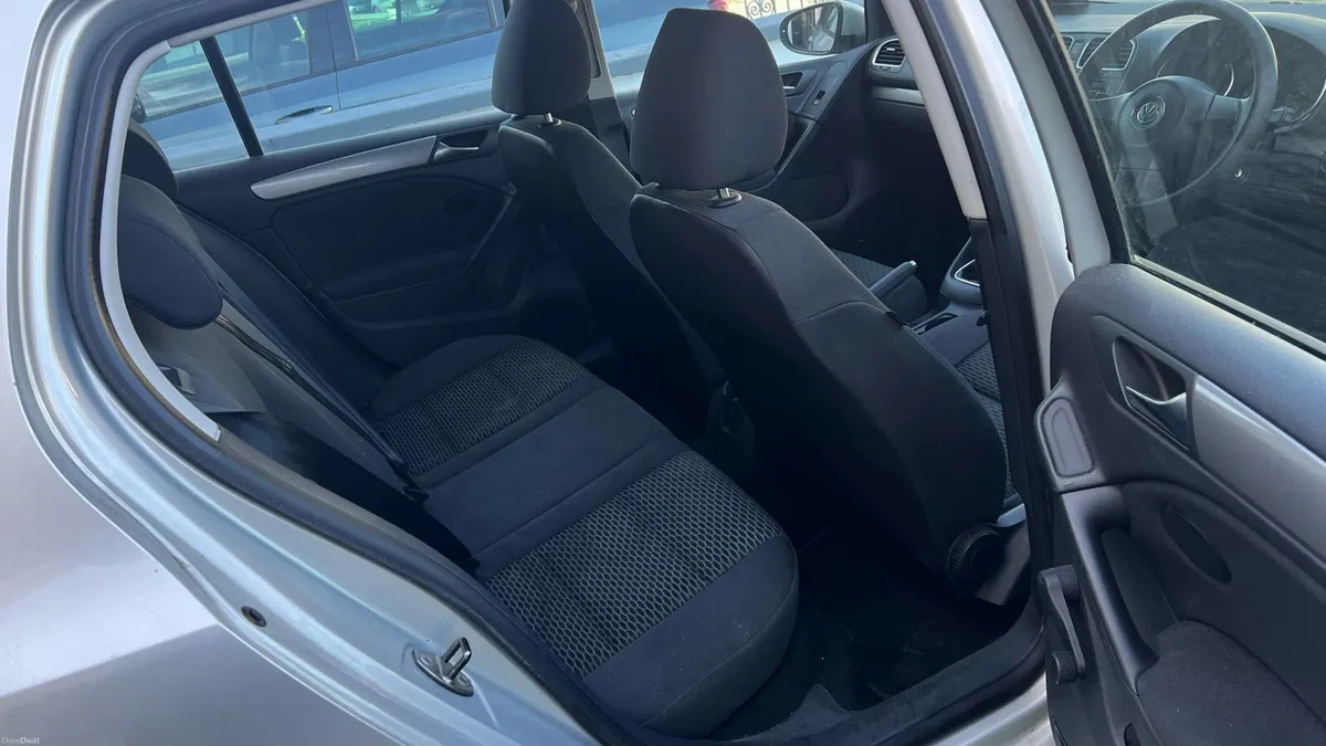 Car - Image 6