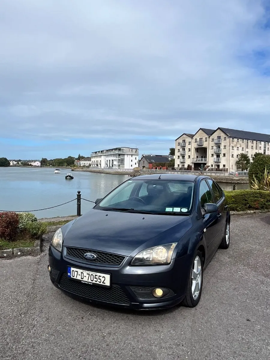 Ford Focus 2007 Zetec 1.4 Petrol - Image 4