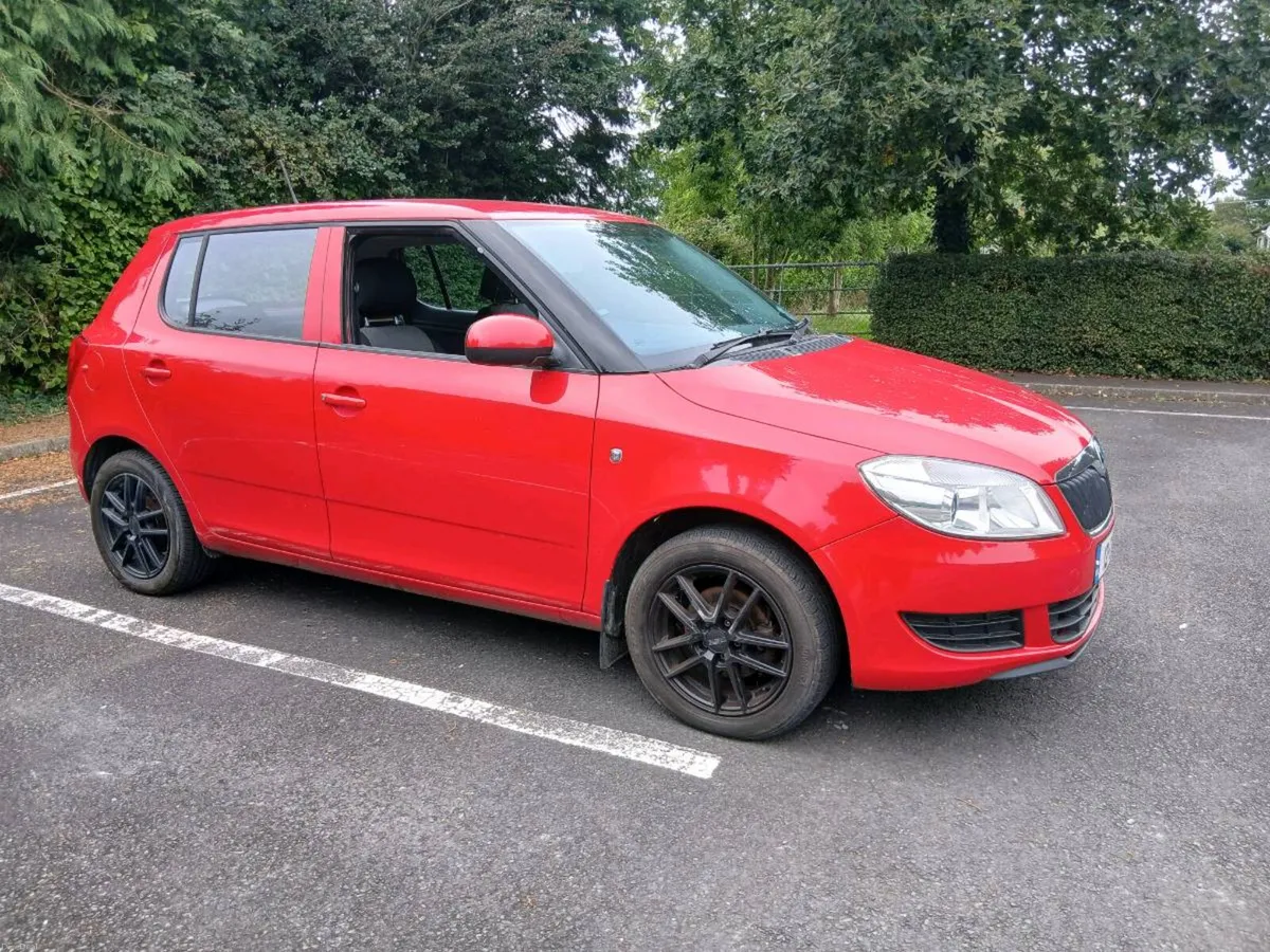 Car - Image 2