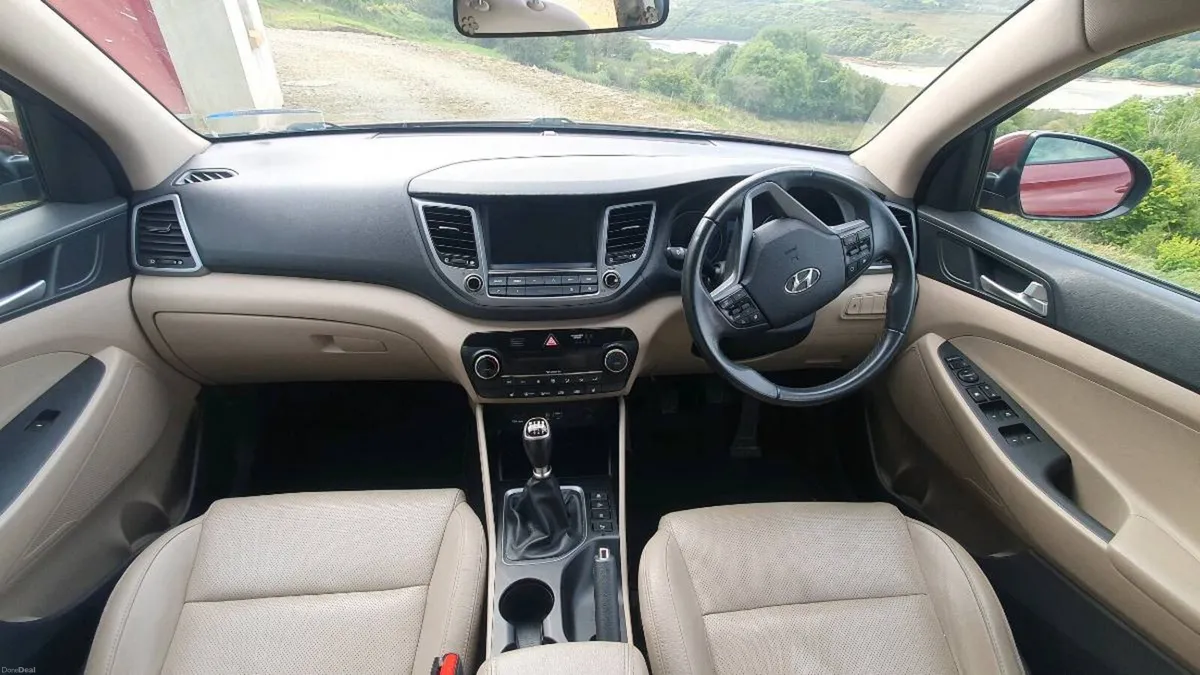 Hyundai Tucson 1.7 Executive - Image 4