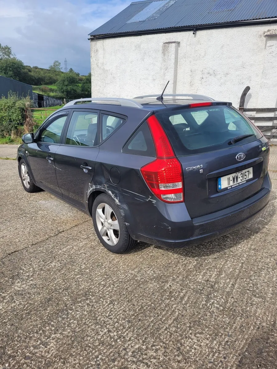 Kia Ceed 2011 - Image 4