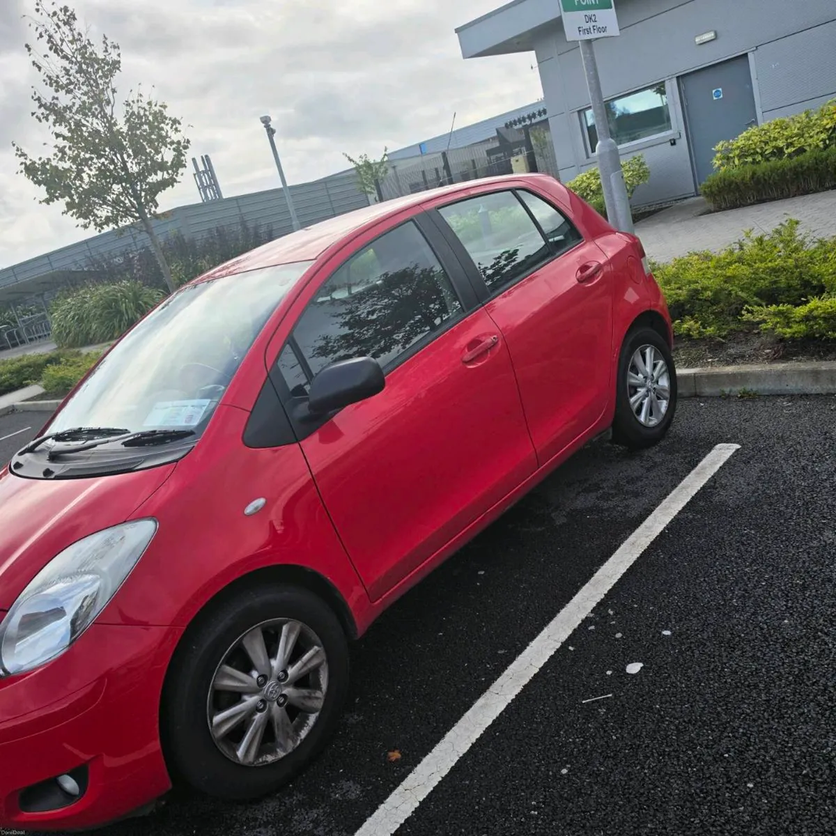 Toyota Yaris Manual - Image 2
