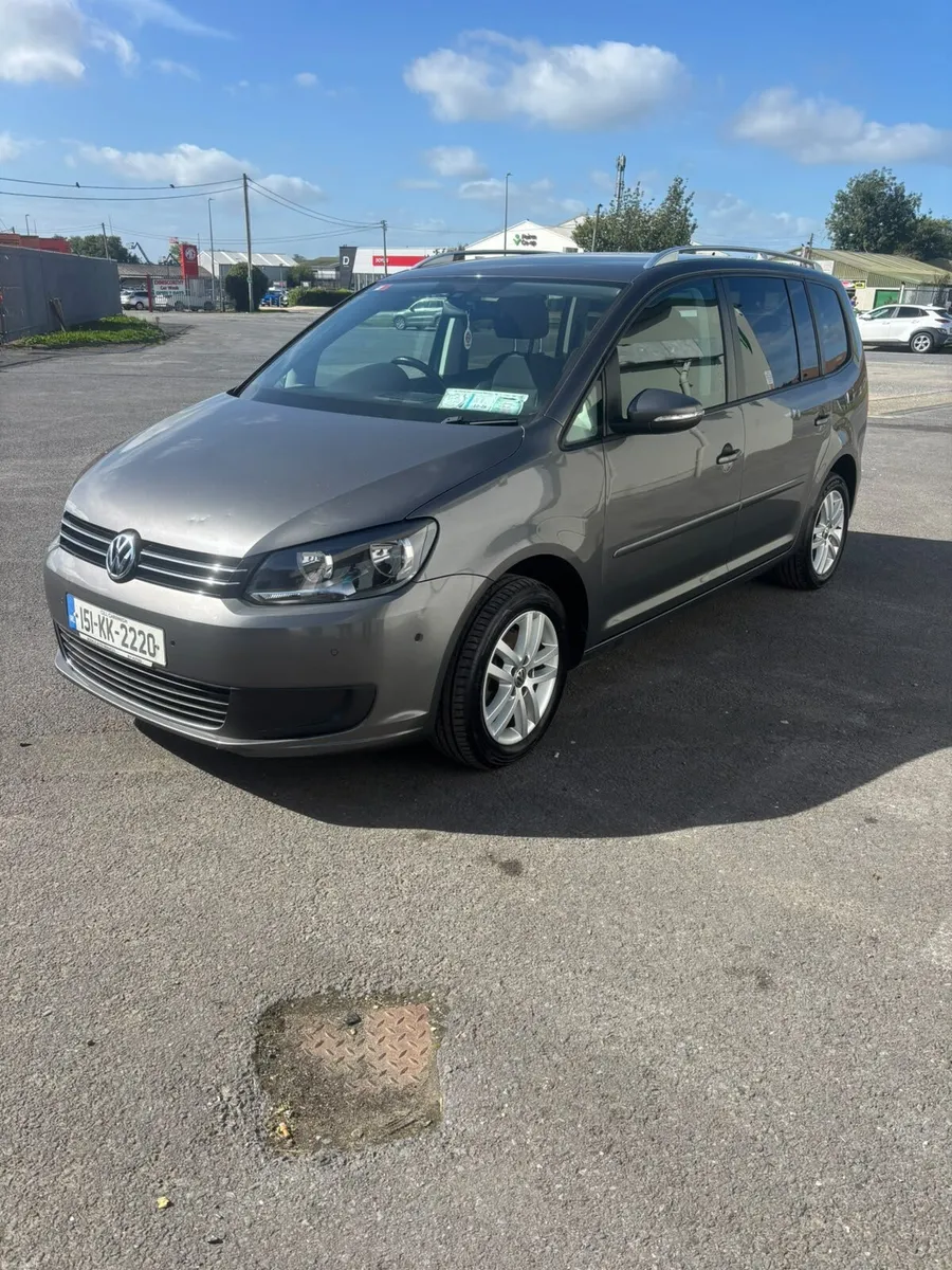151 VW Touran  1.6 TDI  7 SEATS - Image 4