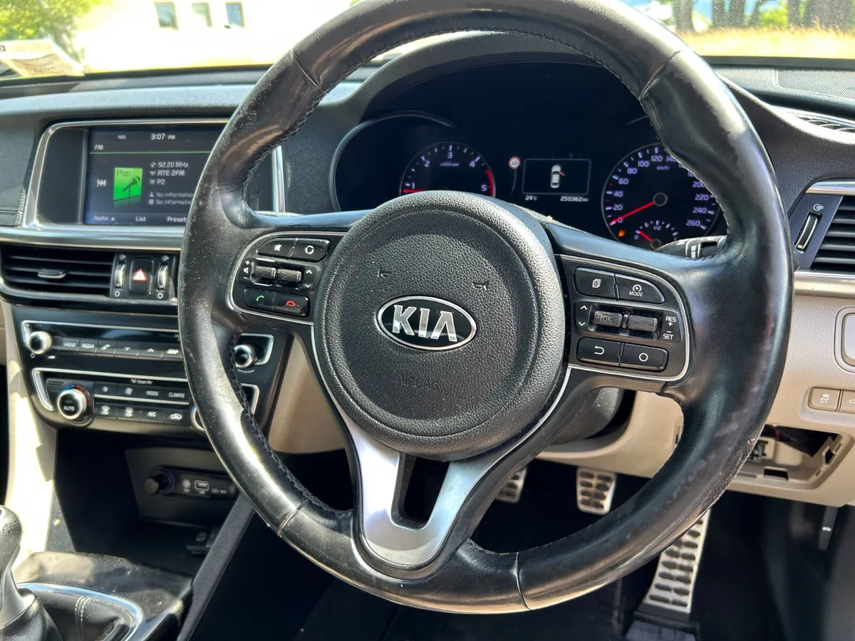2016 Kia Optima… Top Spec Model - Image 6