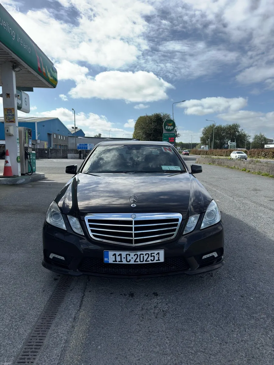 Mercedes-Benz E350 Amg - Image 2