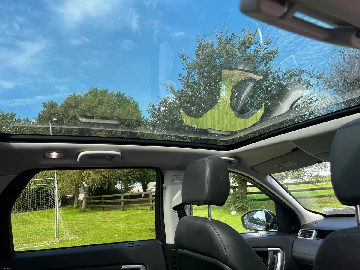 Landrover discovery sport HSE 7seat,panoramic - Image 3