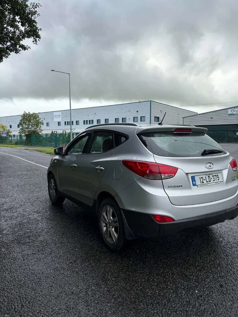Hyundai ix35 1.7L Diesel New nct 08/27 low km - Image 3