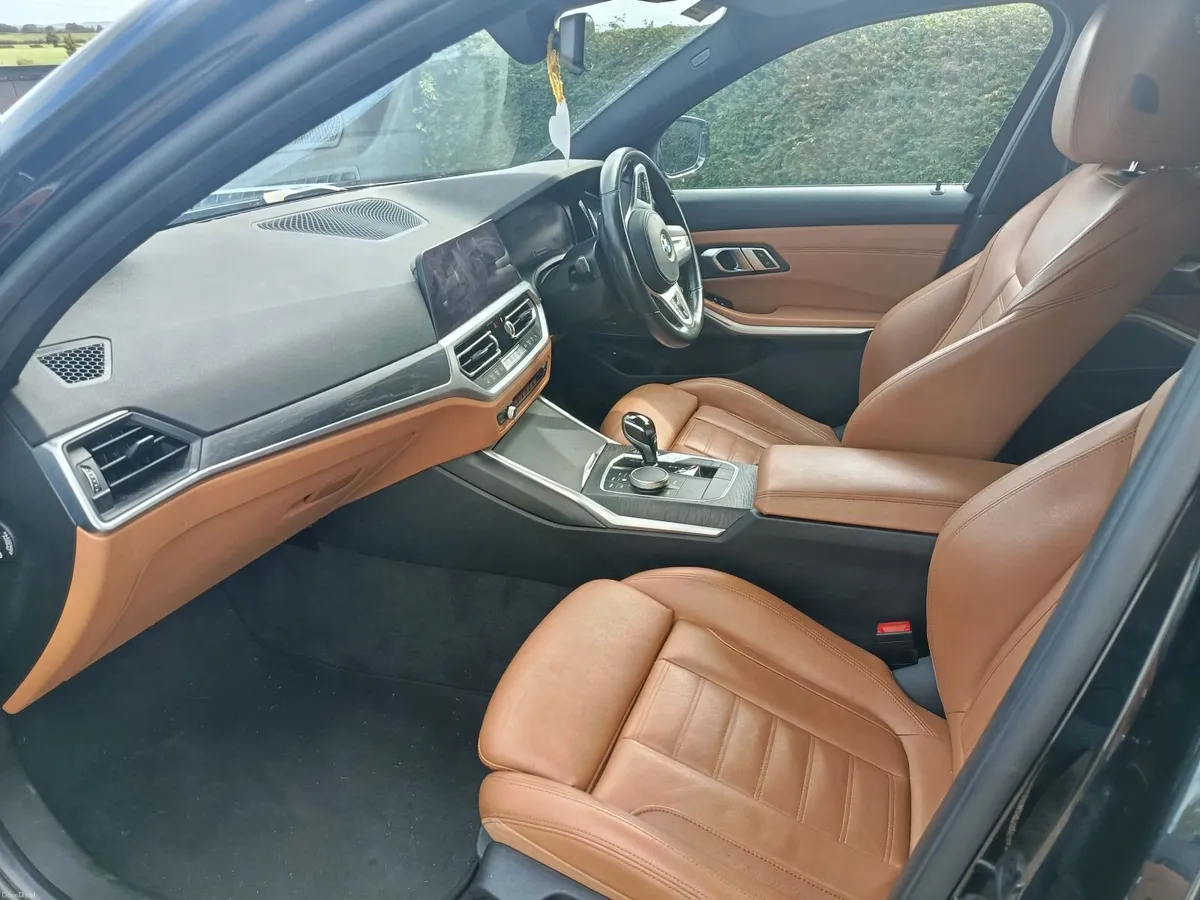 BMW 3-Series 2020 - Image 4
