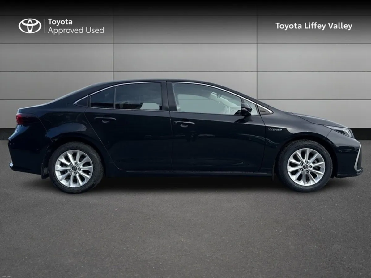 Toyota Corolla COROLLA HYBRID LUNA SAL - Image 3