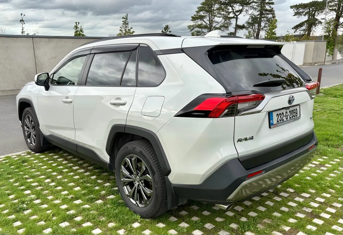 Toyota RAV4 232. High Spec SOL Trim. 75k kms only - Image 4