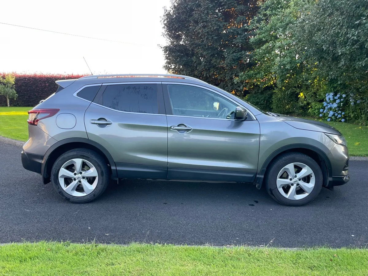 Nissan Qashqai SE - Image 4