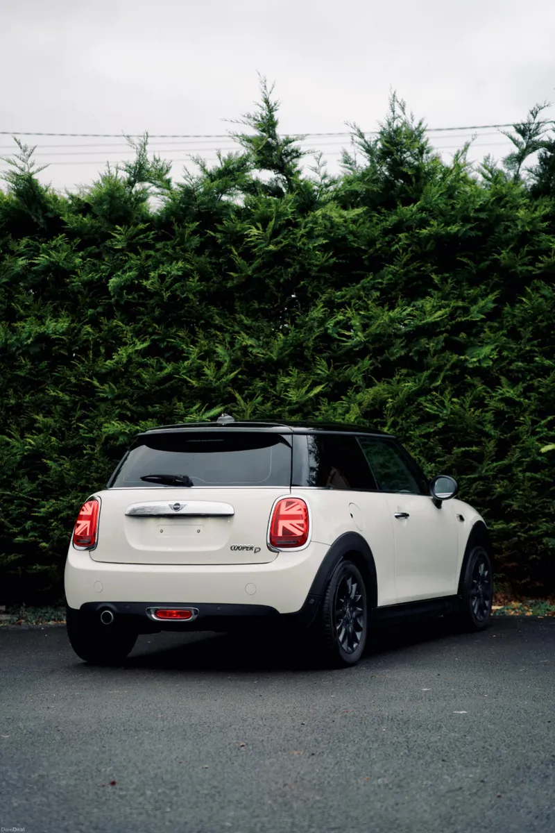 Mini Cooper 1.5 3rd 2019 - Image 5