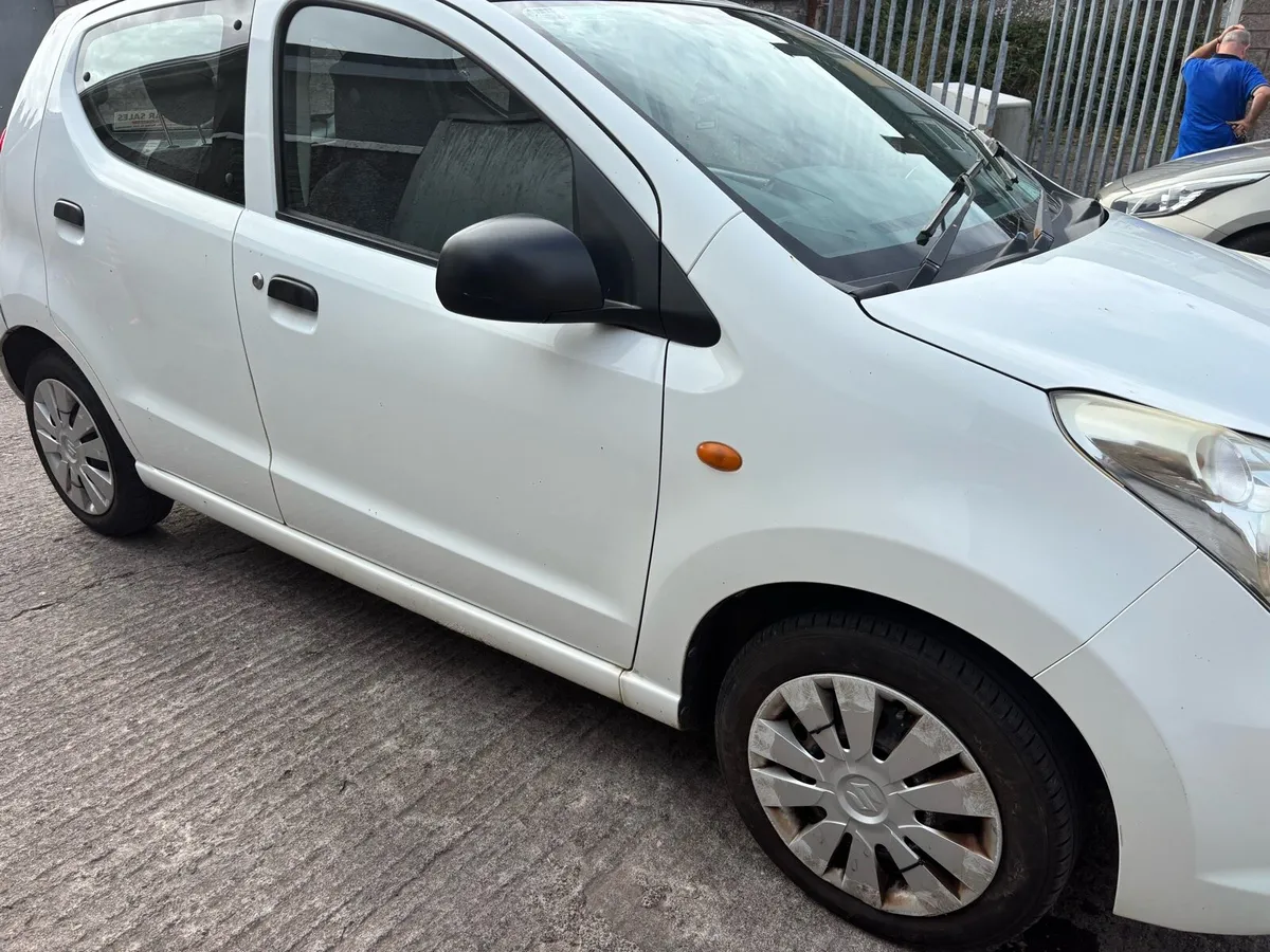 Car - Image 3