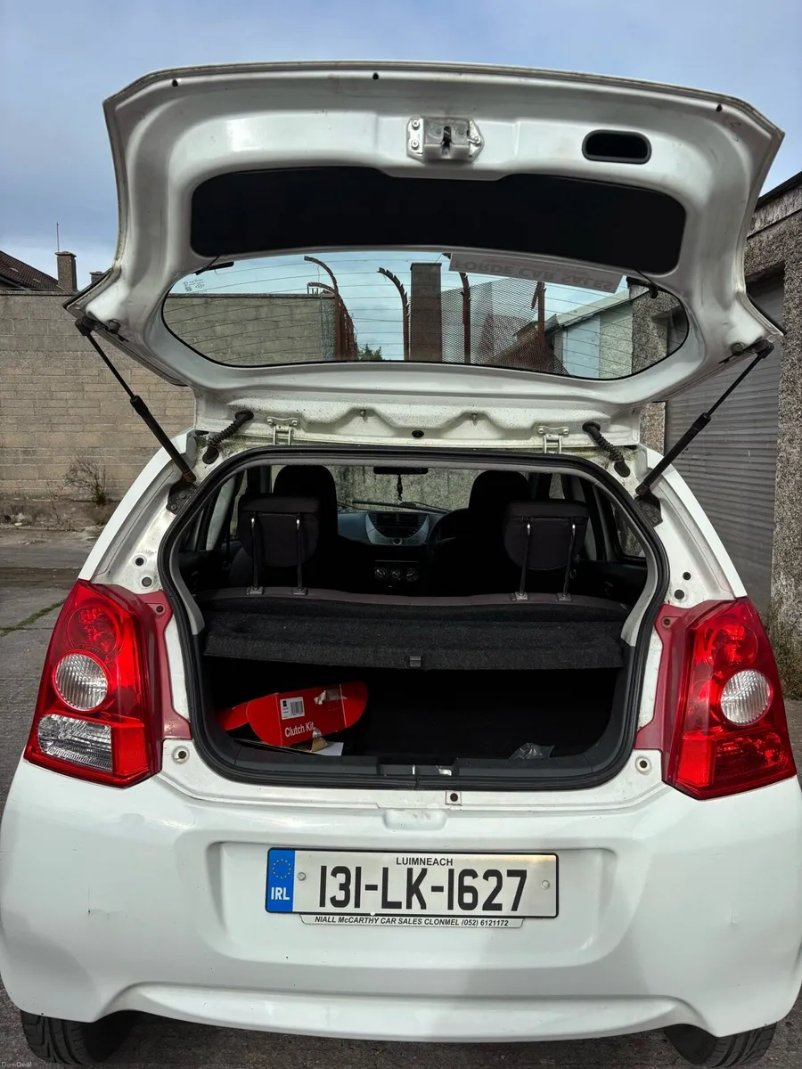 Car - Image 5