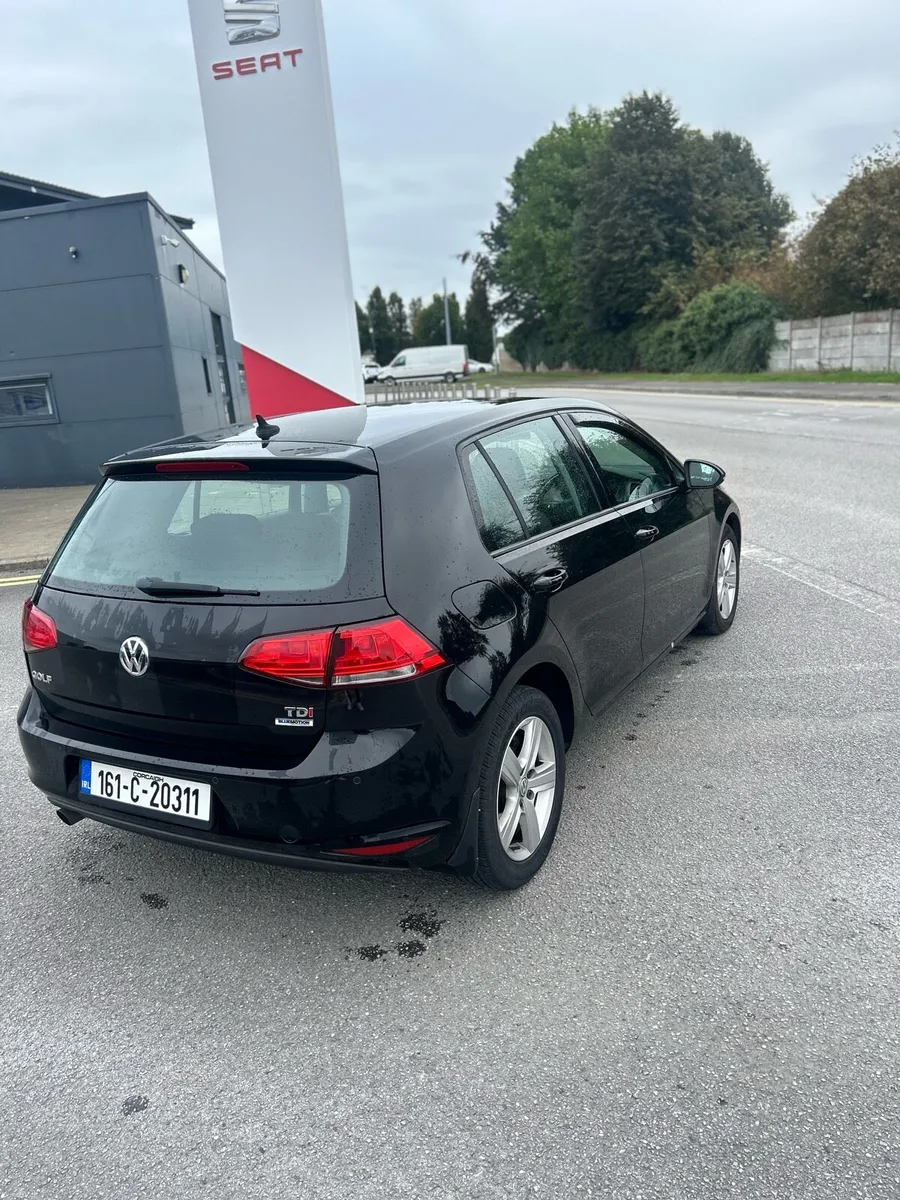 Volkswagen Golf - Image 5