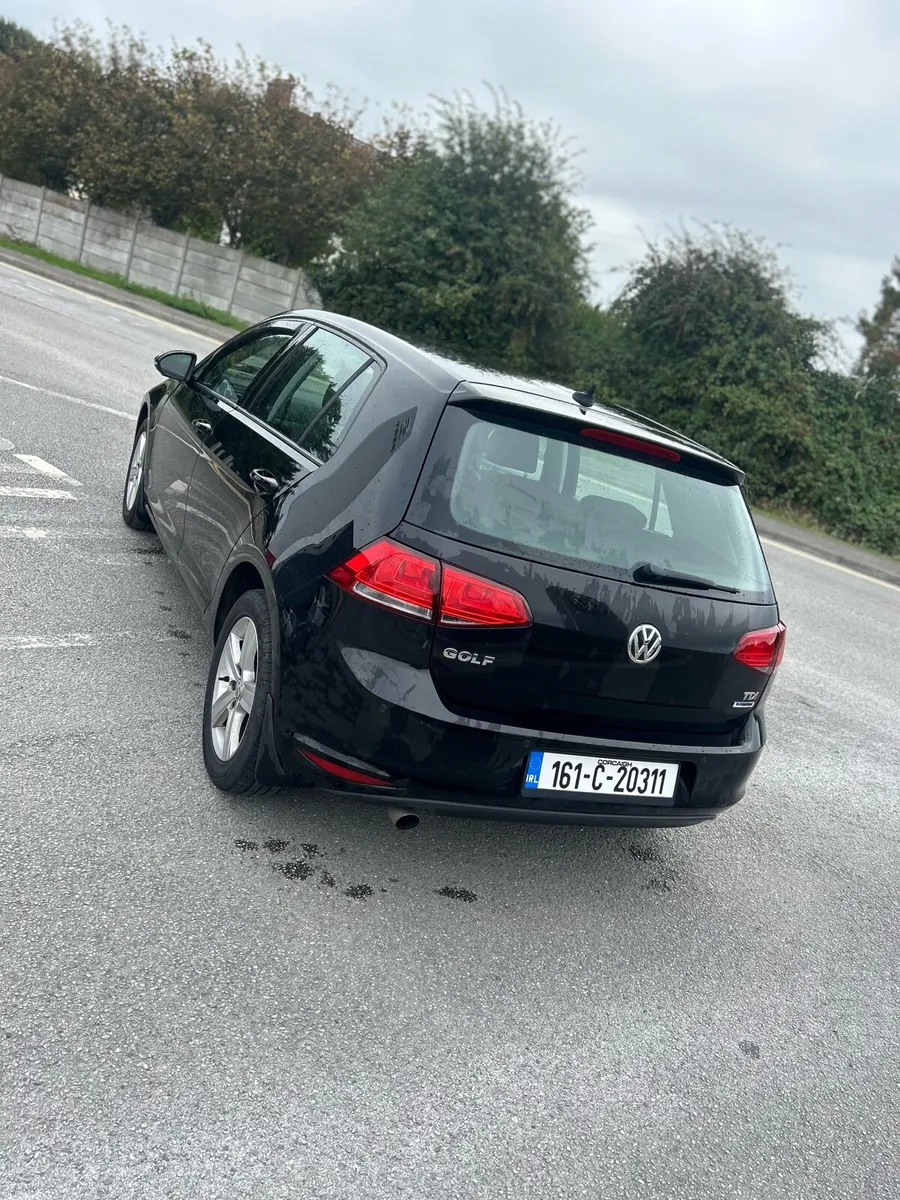 Volkswagen Golf - Image 4