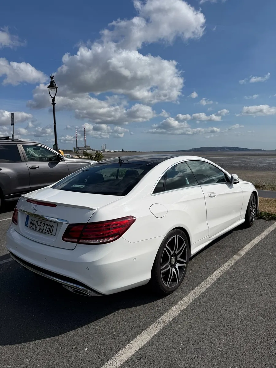 LAST PRICE Mercedes E220 AMG Line Coupe Automatic - Image 4
