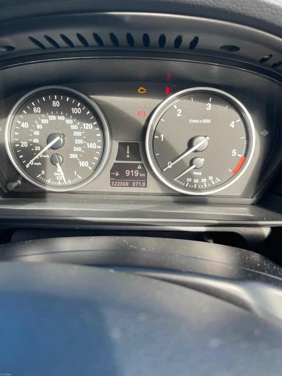 BMW 5-Series 2008 - Image 2