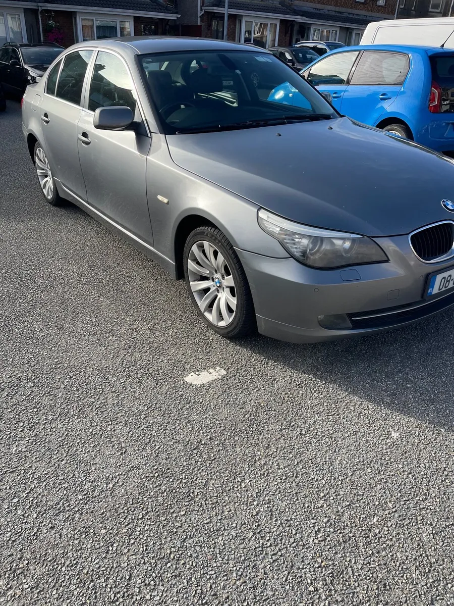 BMW 5-Series 2008 - Image 1