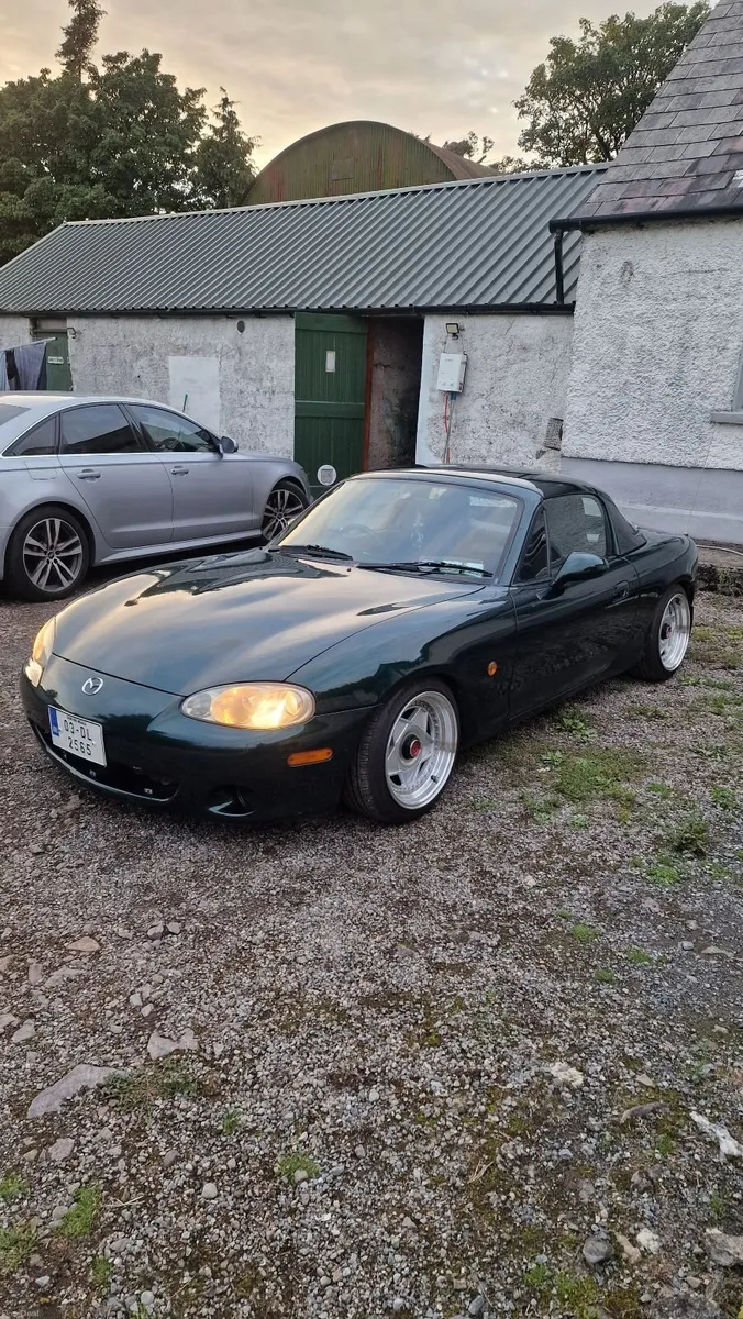 Mazda MX-5 2003 - Image 1