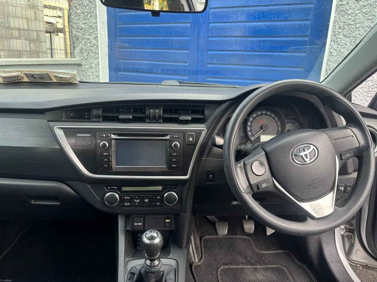 Toyota Auris - Image 4