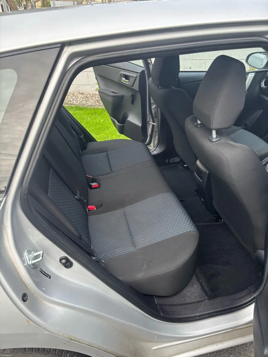 Toyota Auris - Image 6