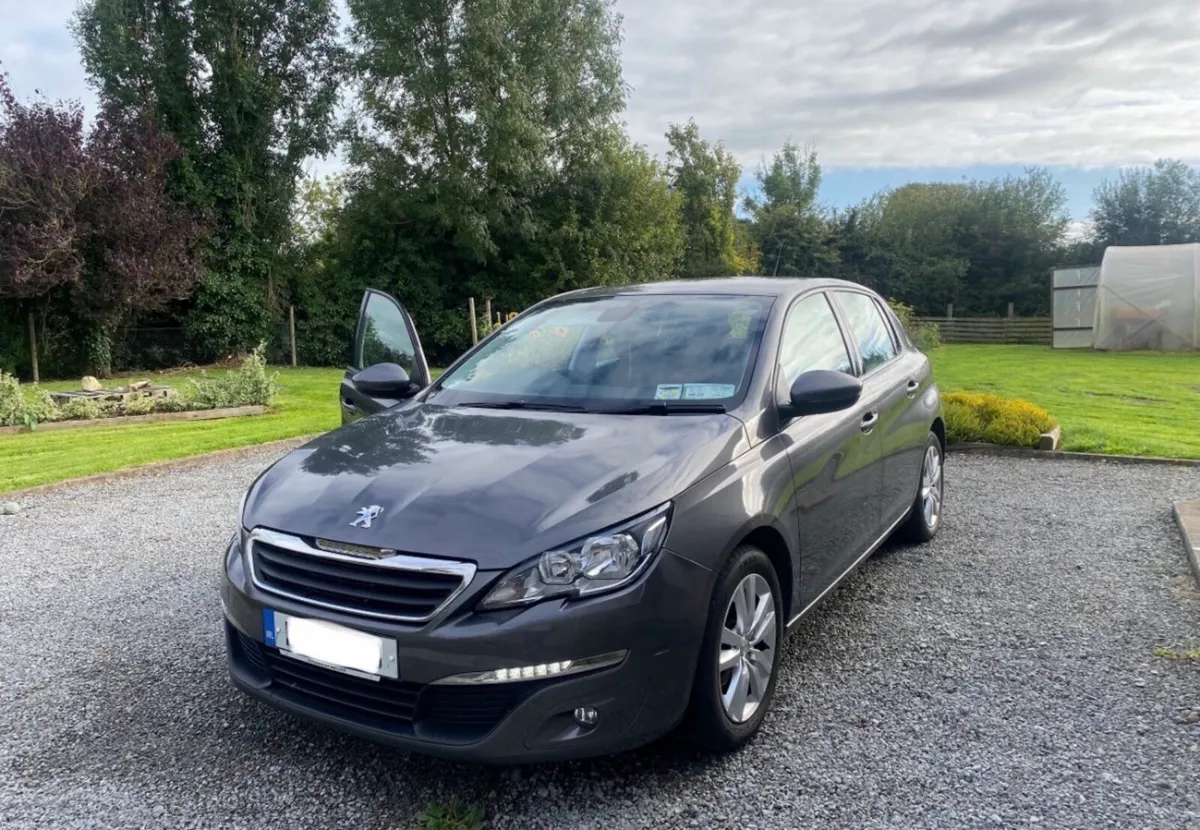Peugeot 308 1.2 PureTech 82 Active - Image 1